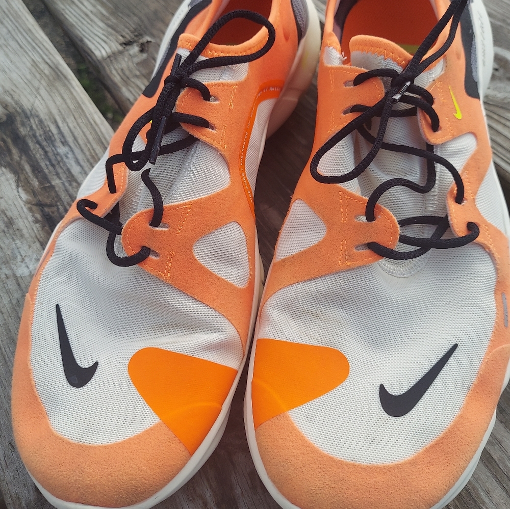 Nike sneakers size 13 men's